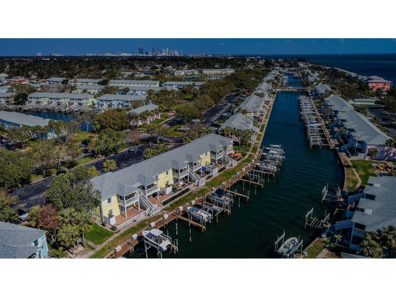 5196 Beach Drive SE #B Saint Petersburg FL 33705 TB8434887 image46