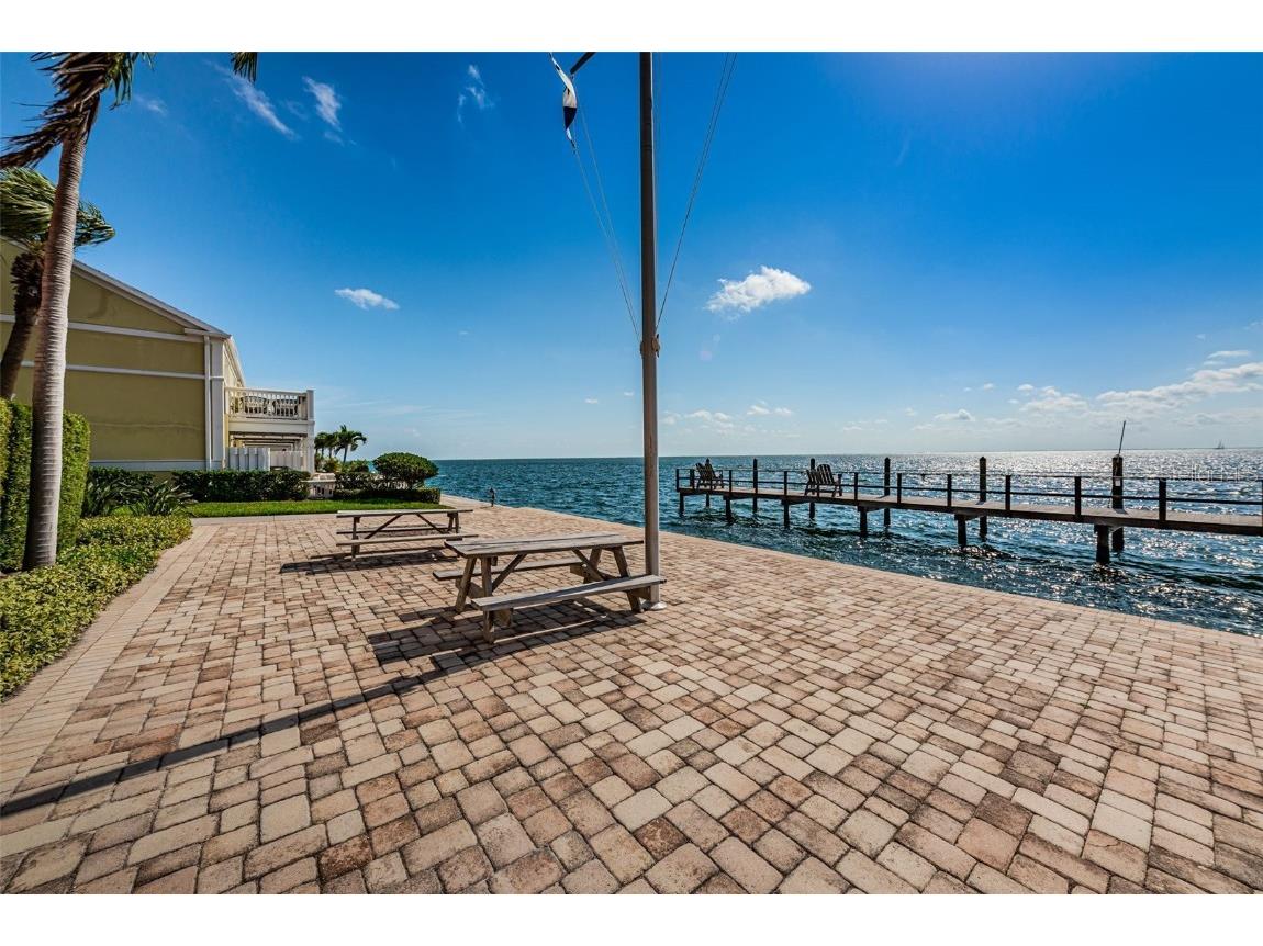 5196 Beach Drive SE #B Saint Petersburg FL 33705 TB8434887 image64