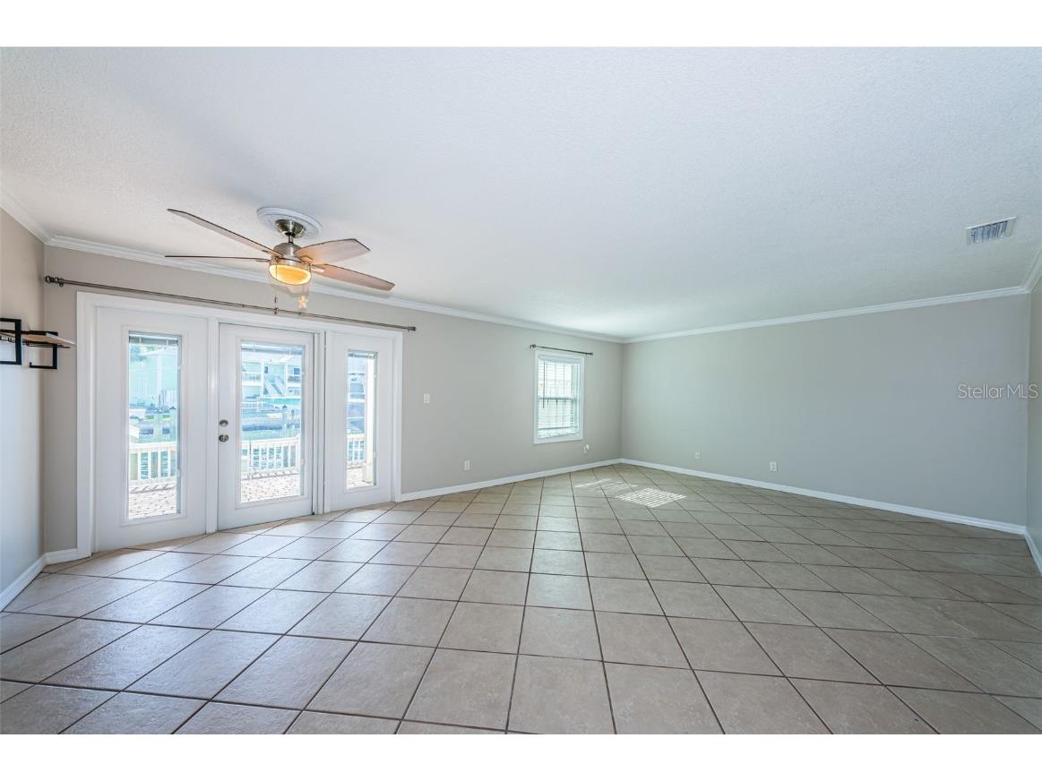 5196 Beach Drive SE #B Saint Petersburg FL 33705 TB8434887 image9
