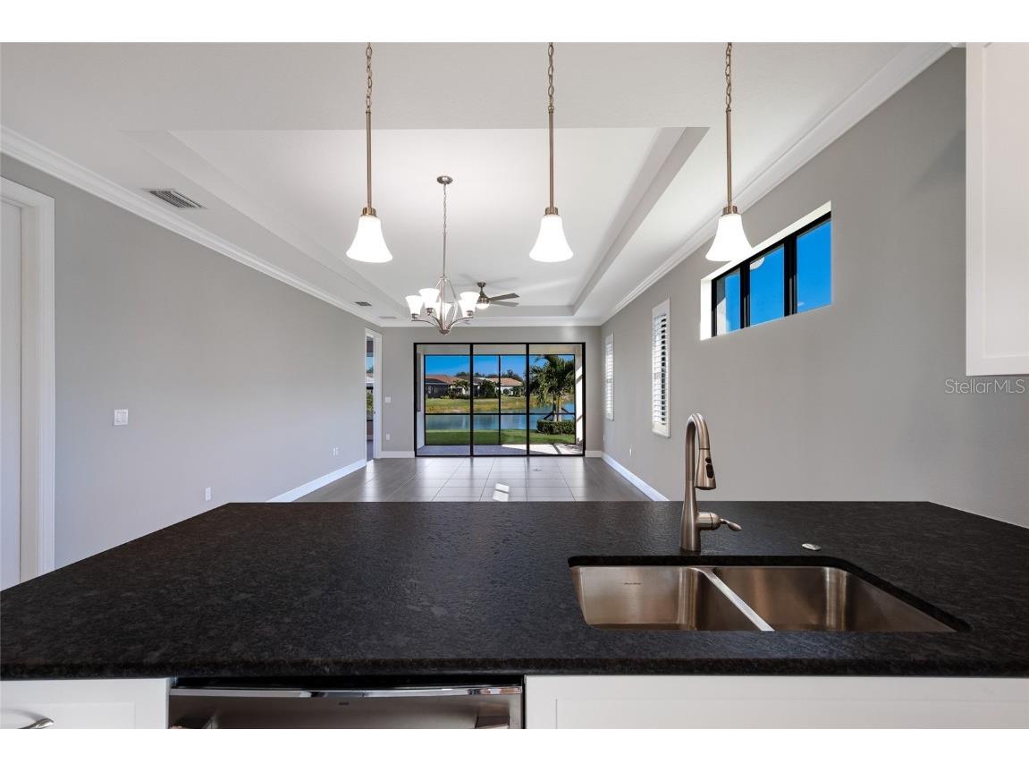 5197 Barnett Circle Lakewood Ranch FL 34211 A4673436 image10