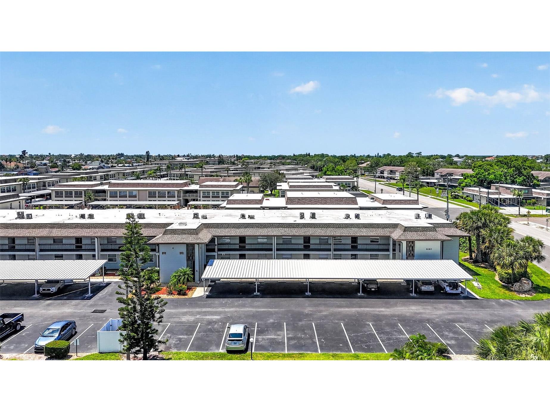 5197 Silent Loop #124 New Port Richey FL 34652 W7885795 image38