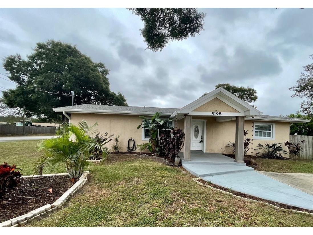 5198 64th Street N Saint Petersburg FL 33709 U8216848 image1