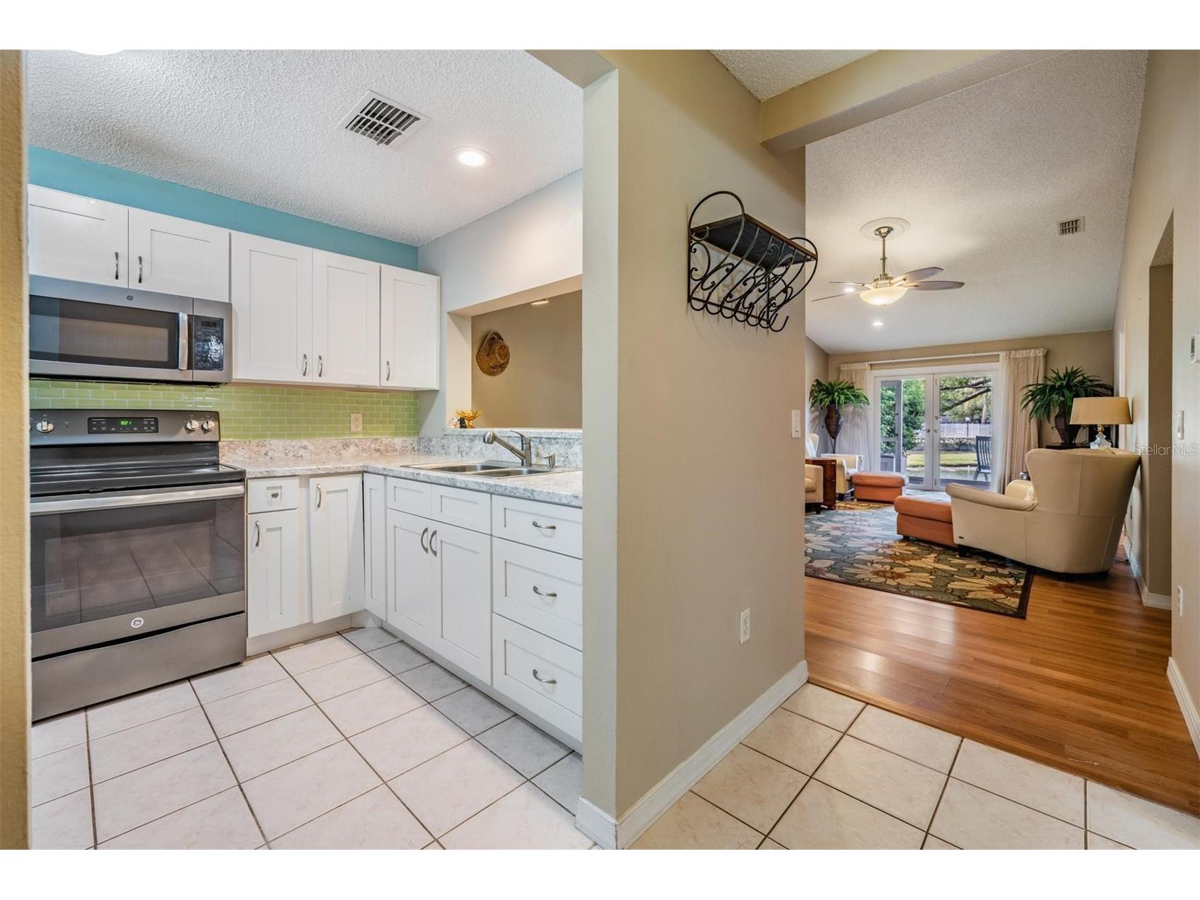 52 Brigton Court Safety Harbor FL 34695 TB8497465 image6