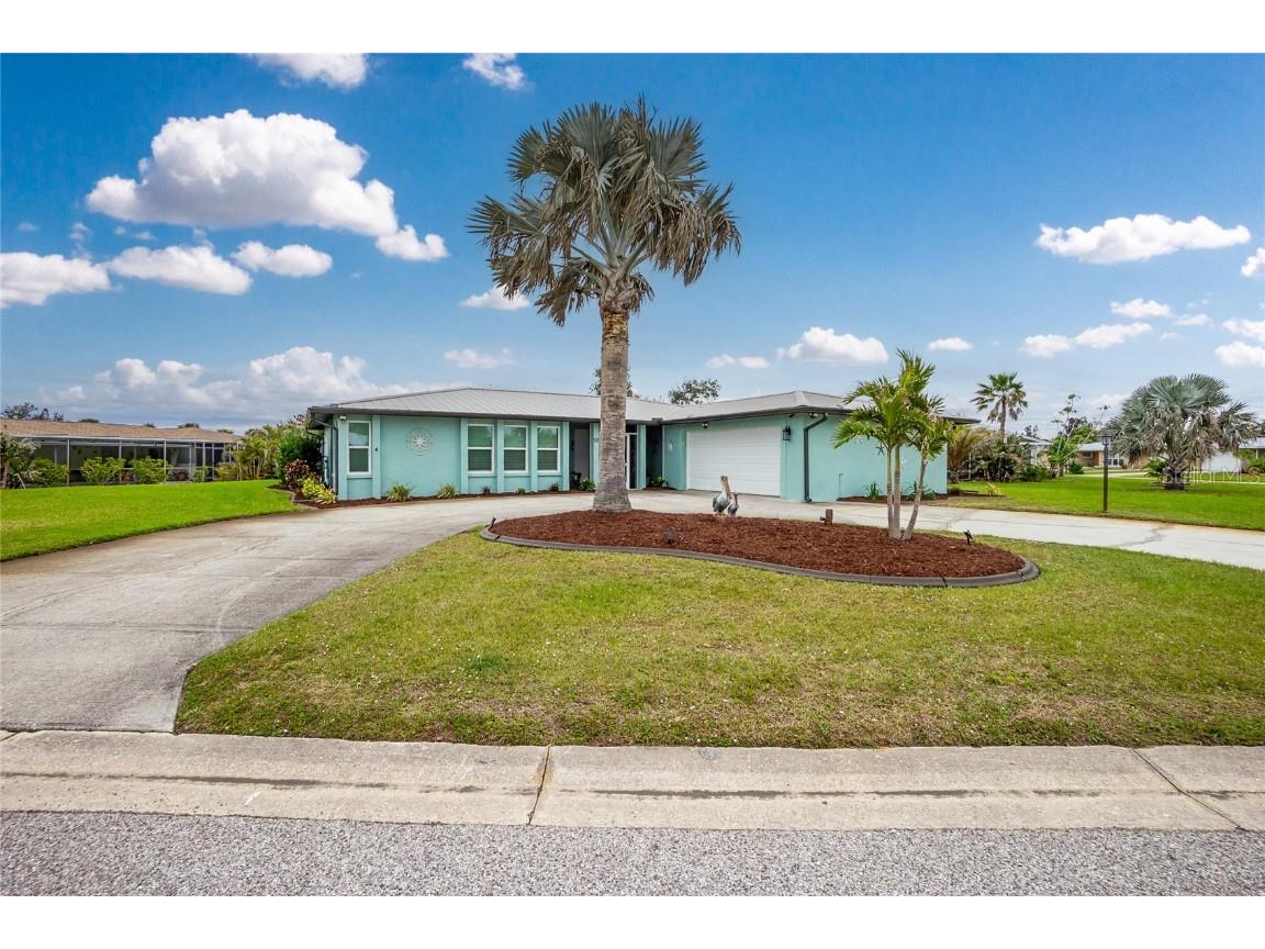52 Golfview Terrace Rotonda West FL 33947 D6141016 image1
