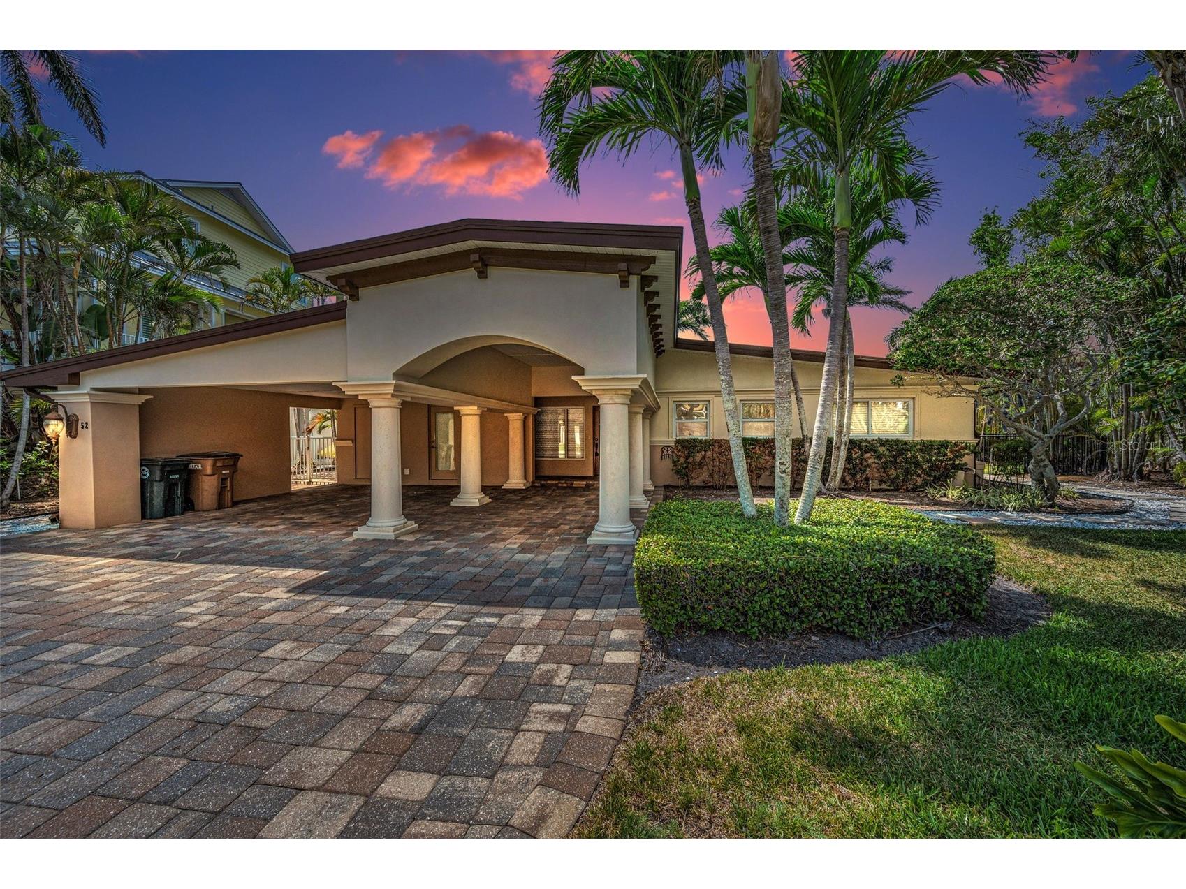 52 N Pine Circle Belleair FL 33756 TB8507844 image1