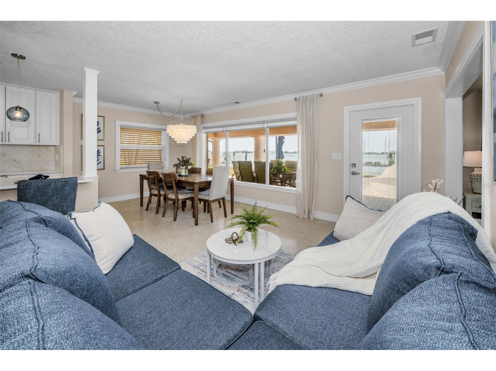 52 N Pine Circle Belleair FL 33756 TB8507844 image10
