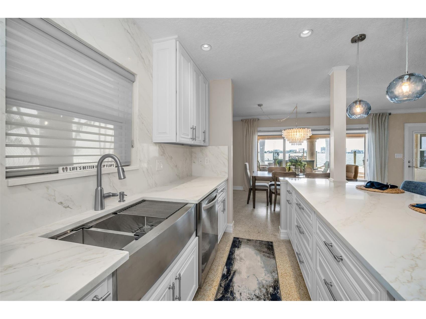 52 N Pine Circle Belleair FL 33756 TB8507844 image18