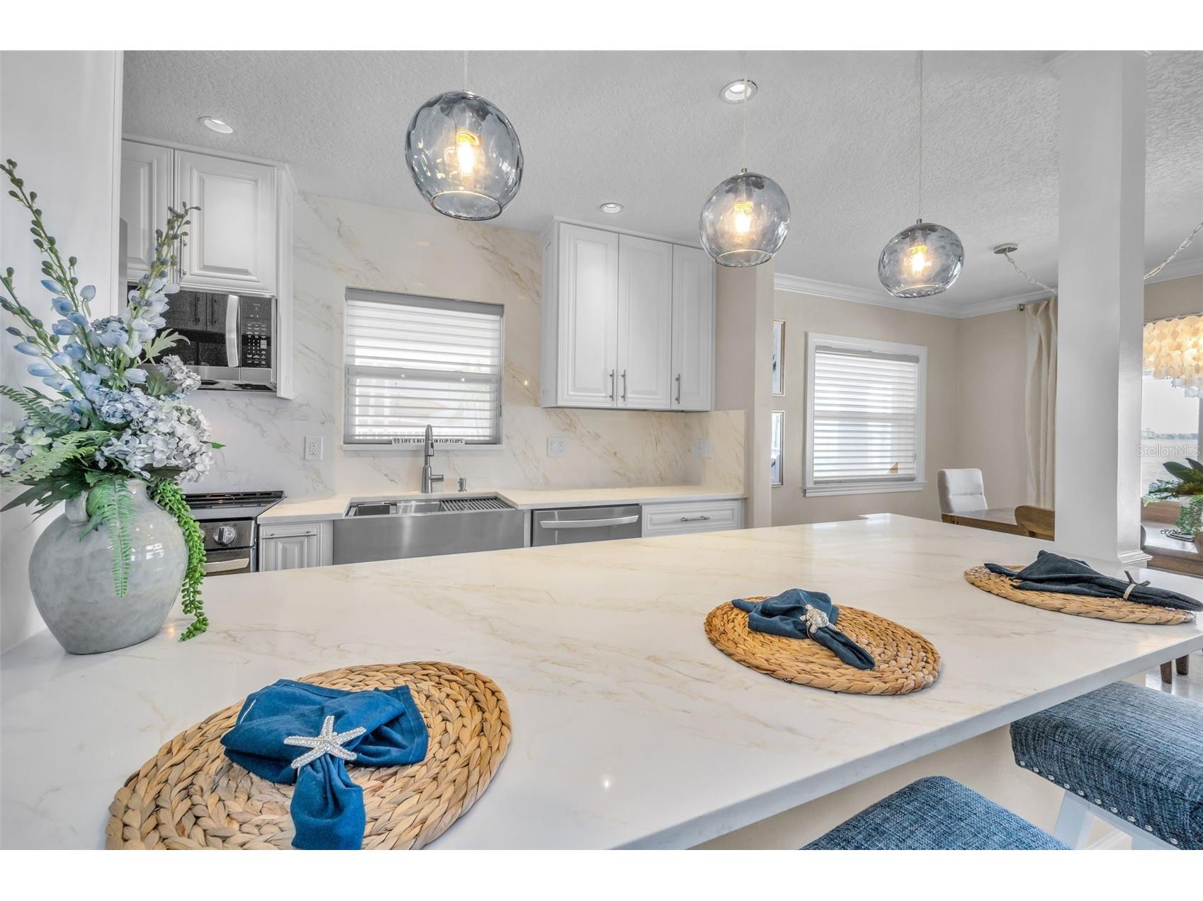 52 N Pine Circle Belleair FL 33756 TB8507844 image19