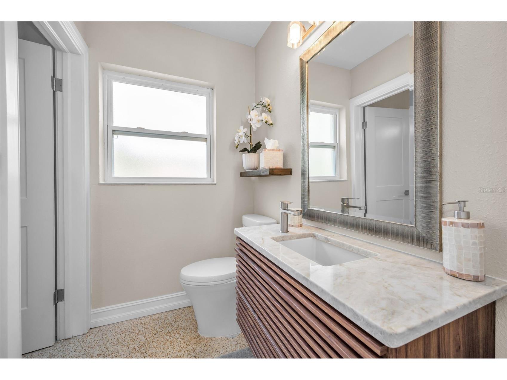 52 N Pine Circle Belleair FL 33756 TB8507844 image38