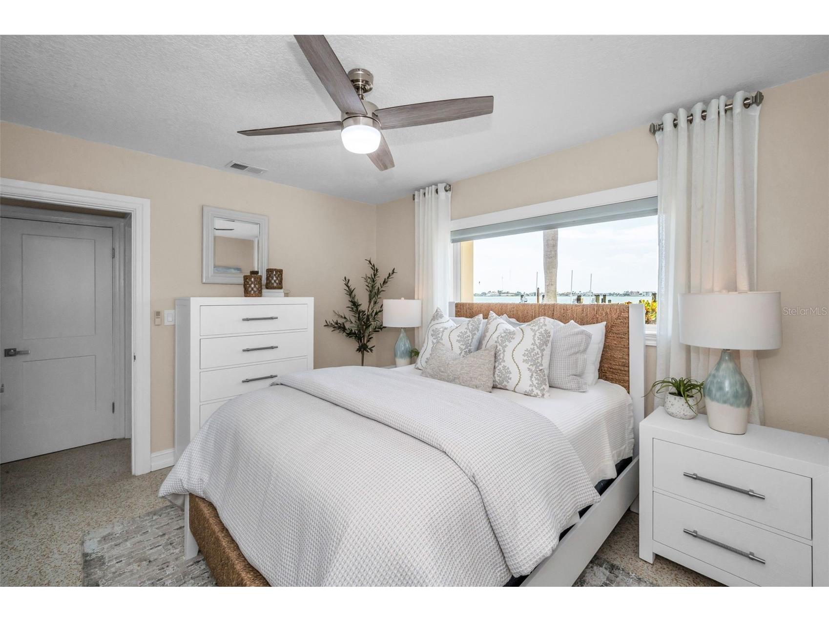 52 N Pine Circle Belleair FL 33756 TB8507844 image40