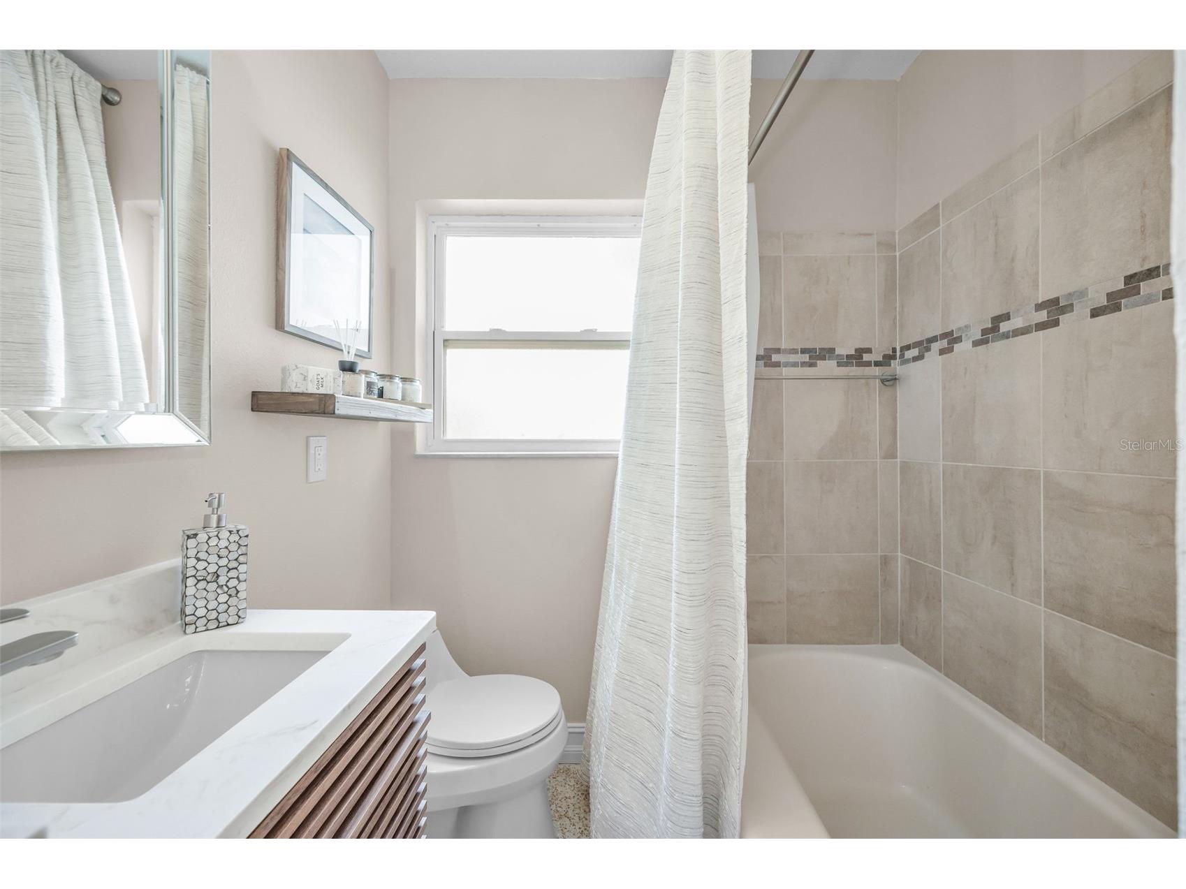 52 N Pine Circle Belleair FL 33756 TB8507844 image41