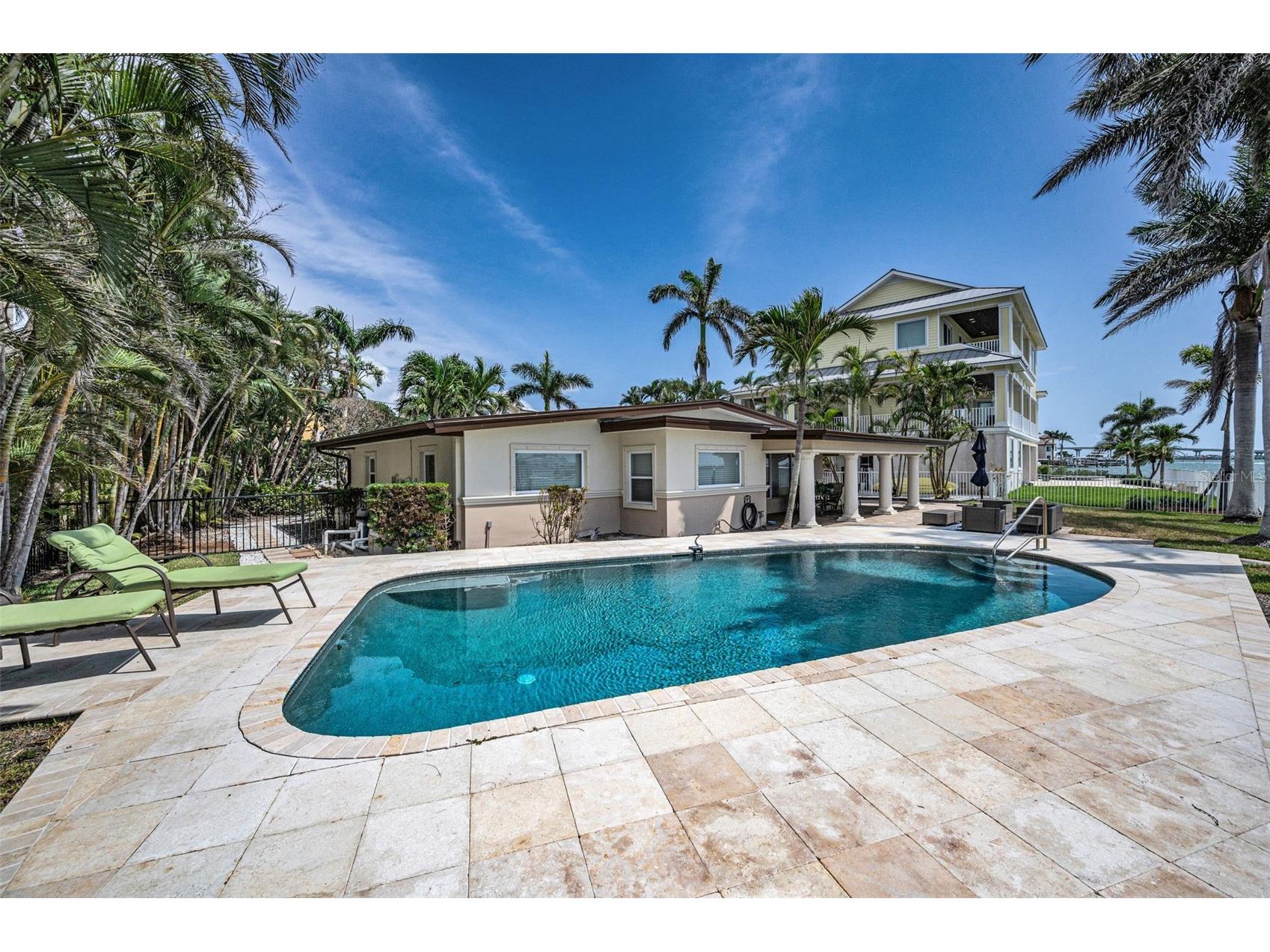 52 N Pine Circle Belleair FL 33756 TB8507844 image47
