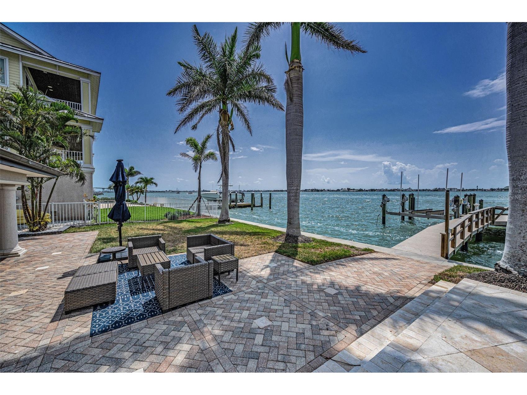 52 N Pine Circle Belleair FL 33756 TB8507844 image51