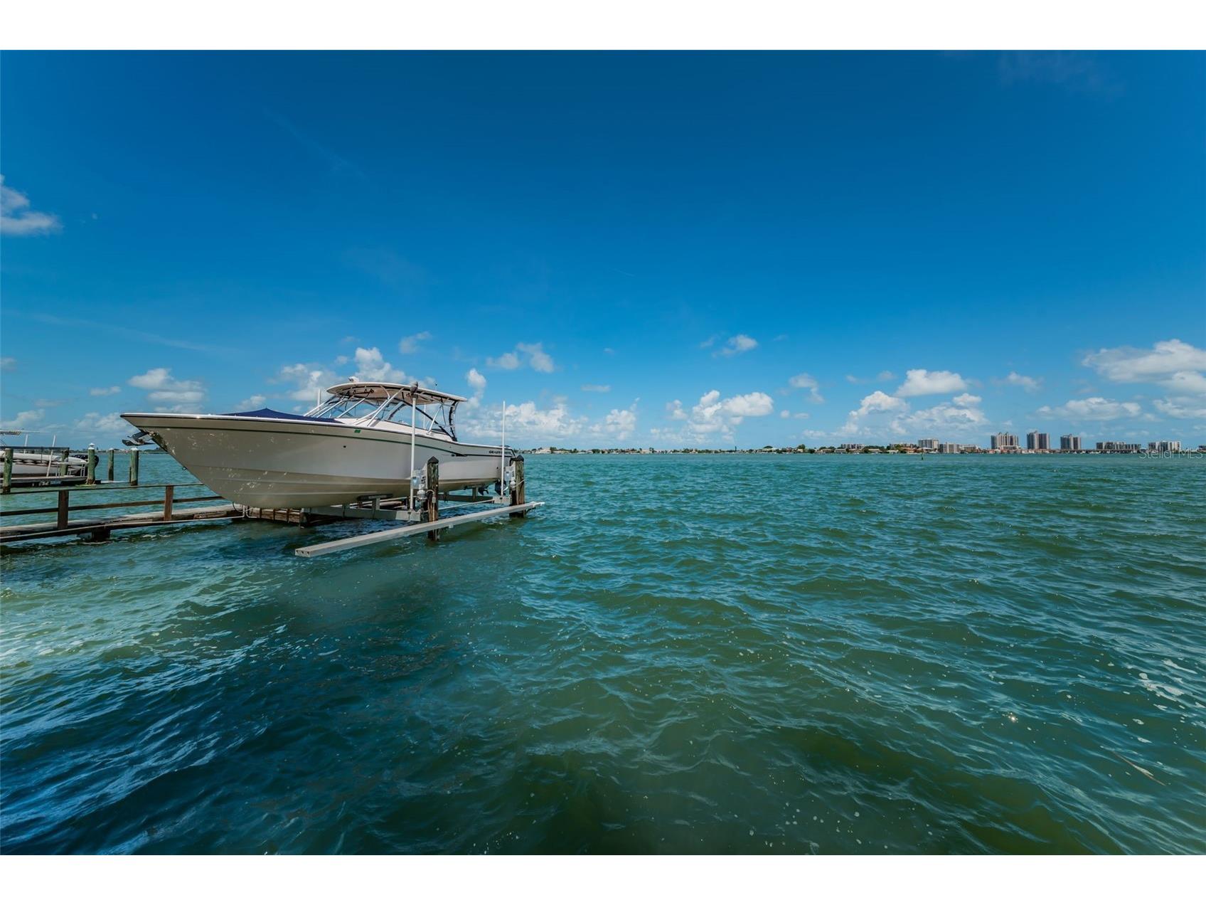 52 N Pine Circle Belleair FL 33756 TB8507844 image57