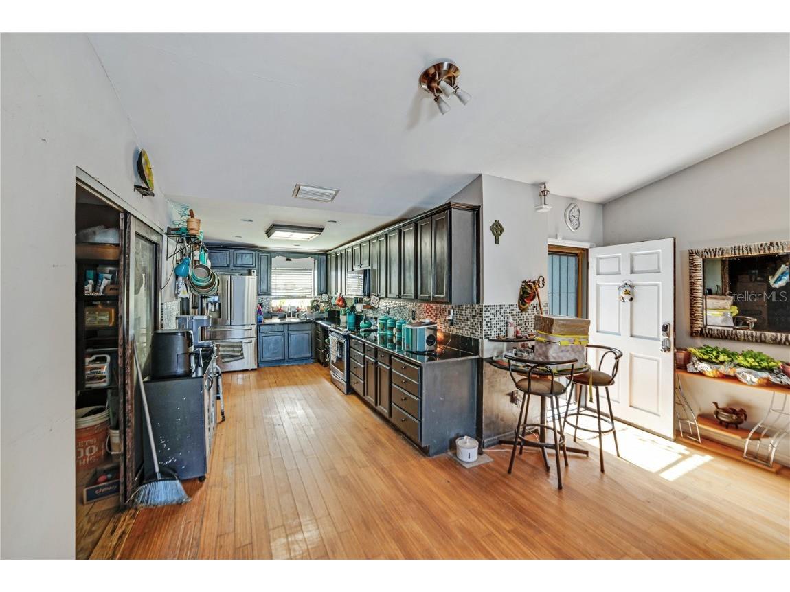 52 York Court Kissimmee FL 34758 V4946580 image3