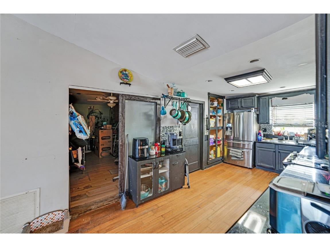 52 York Court Kissimmee FL 34758 V4946580 image4