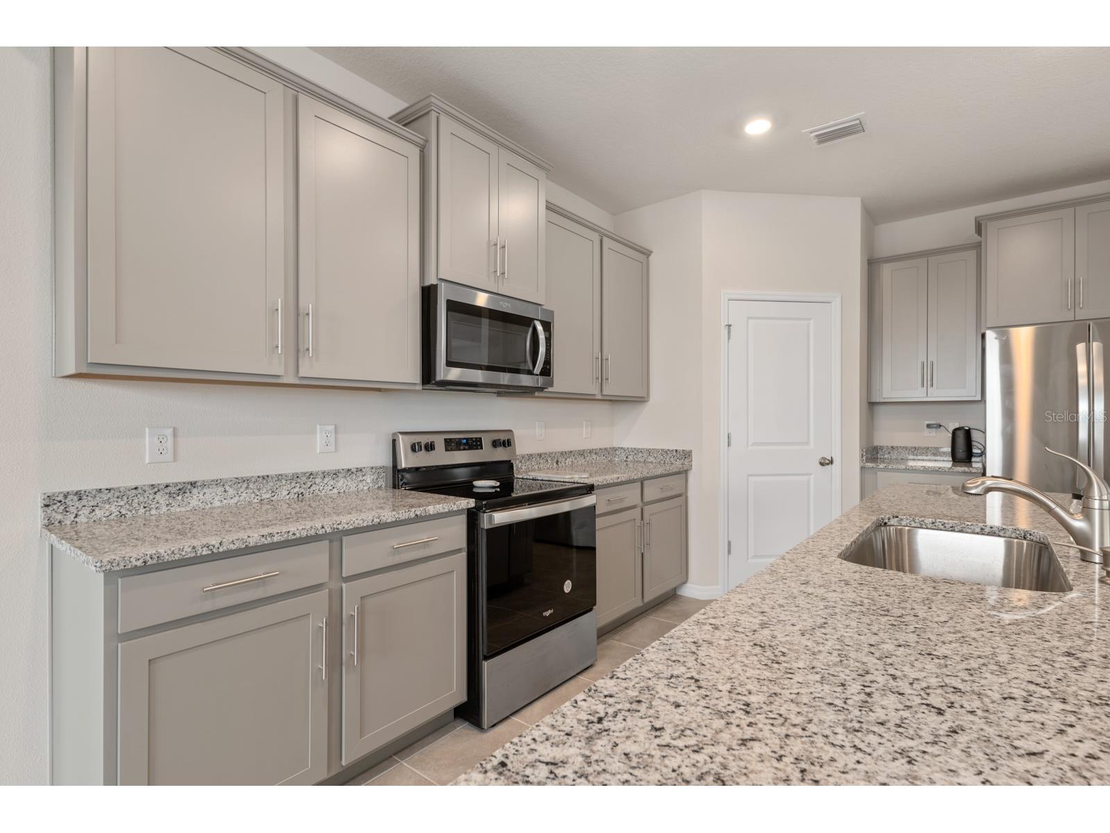 520 158th Street E Bradenton FL 34212 A4693006 image11