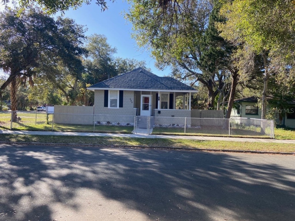 520 26th Avenue S Saint Petersburg FL 33705 U8150117 image1