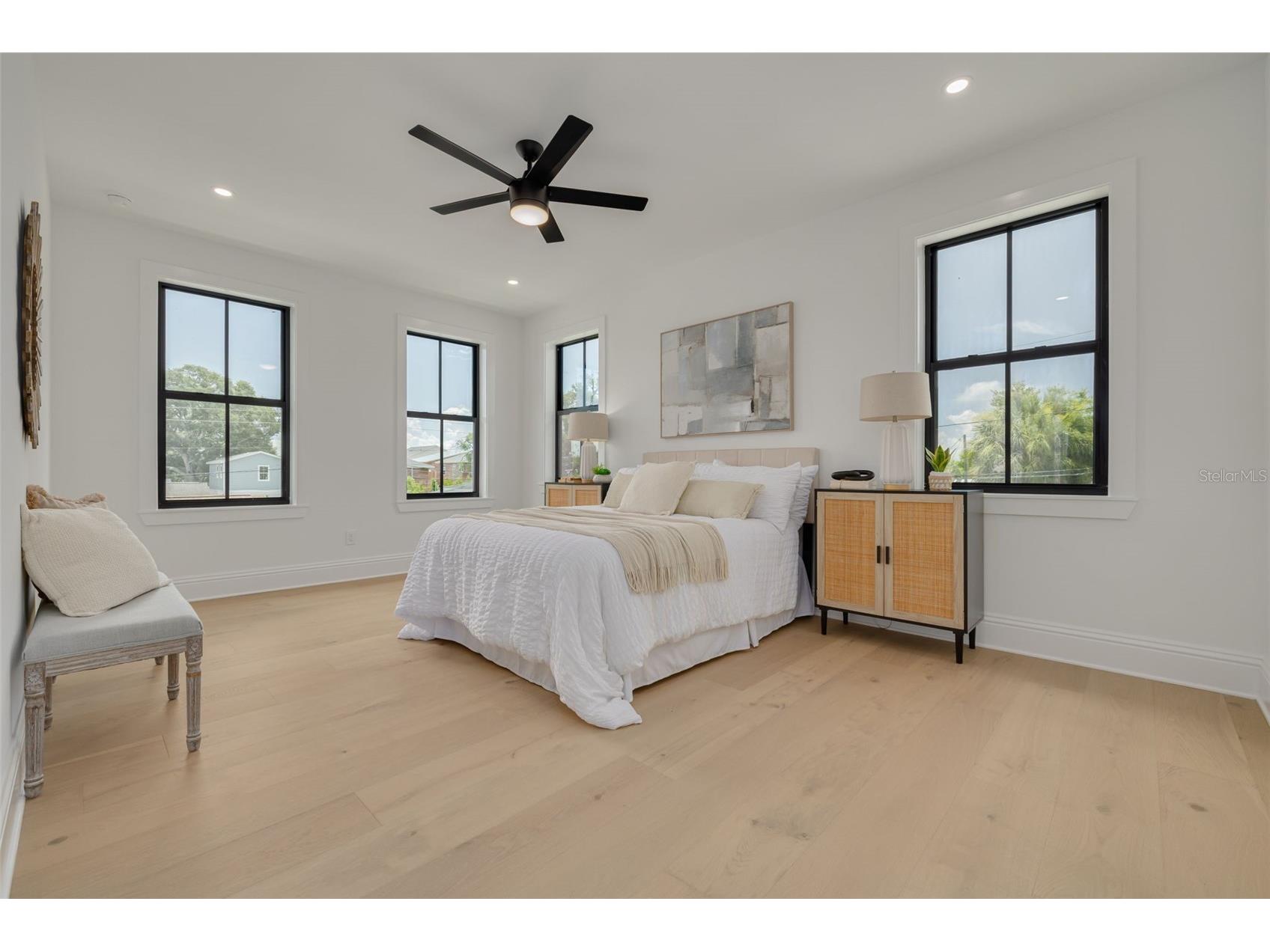 520 48th Avenue N Saint Petersburg FL 33703 TB8519190 image24
