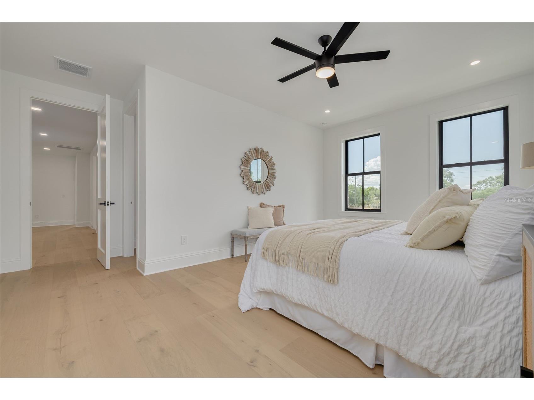 520 48th Avenue N Saint Petersburg FL 33703 TB8519190 image26