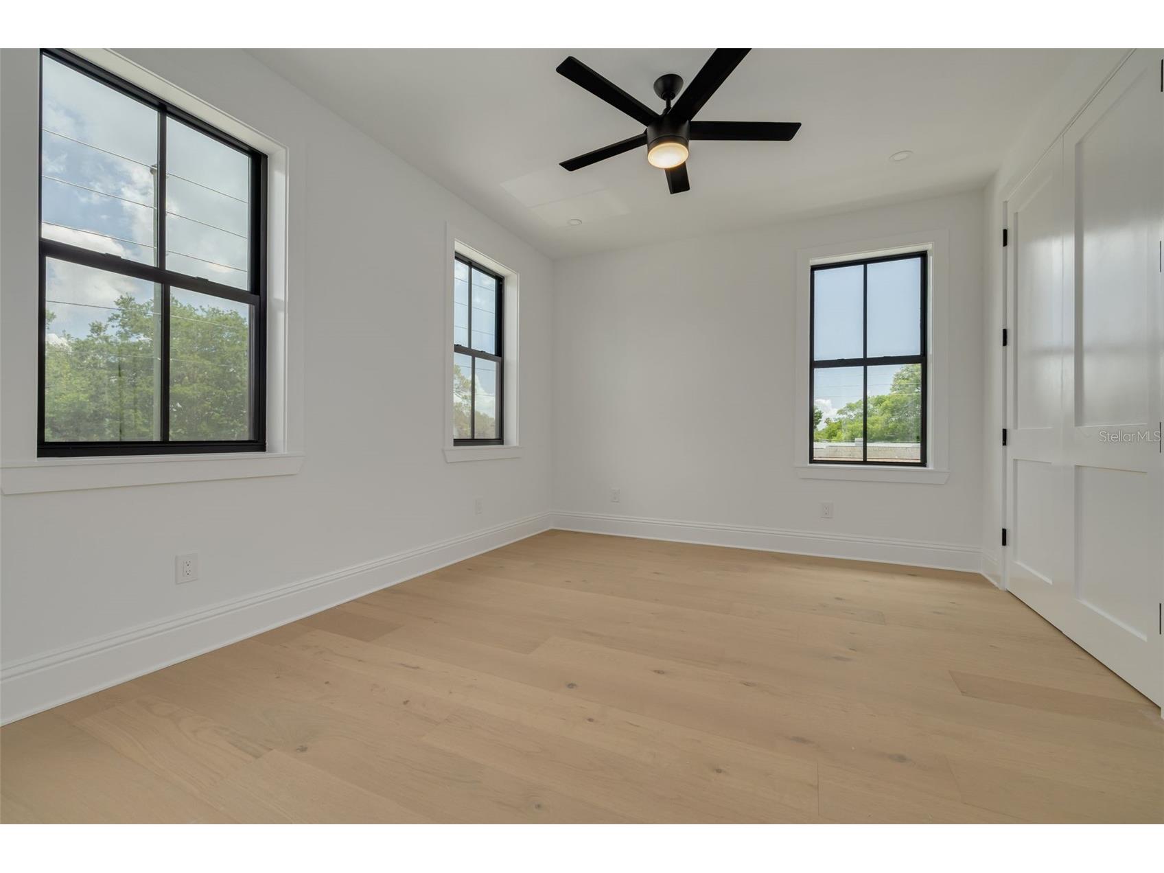 520 48th Avenue N Saint Petersburg FL 33703 TB8519190 image30