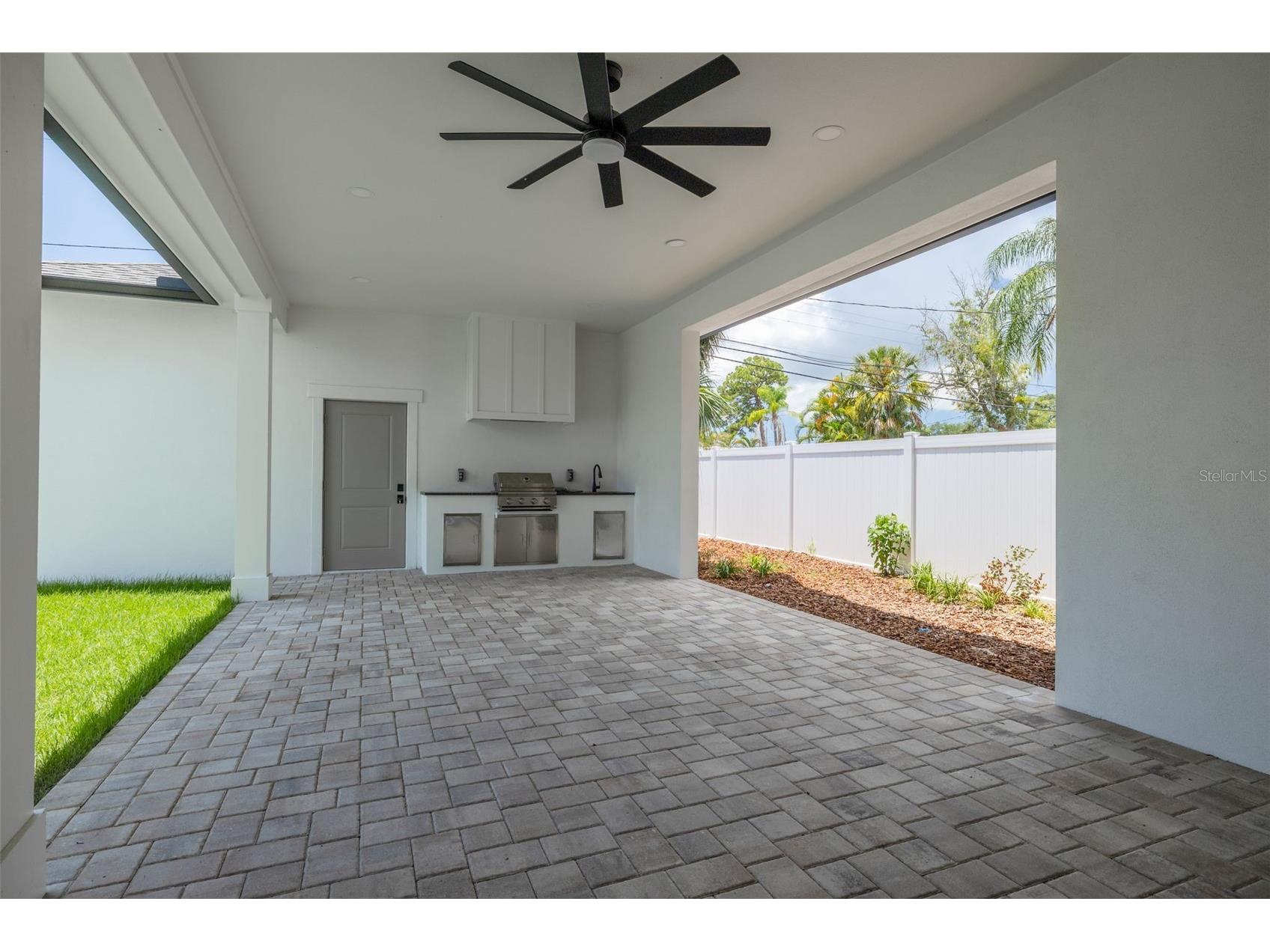 520 48th Avenue N Saint Petersburg FL 33703 TB8519190 image35