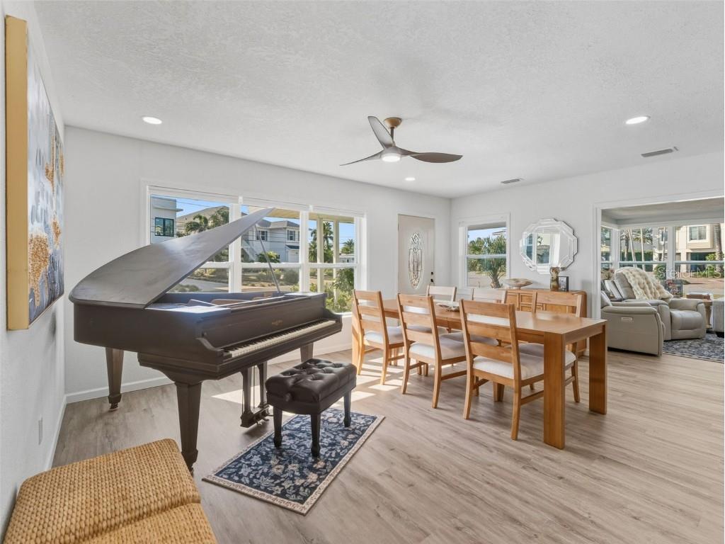 520 Baywood Drive S Dunedin FL 34698 TB8451649 image8