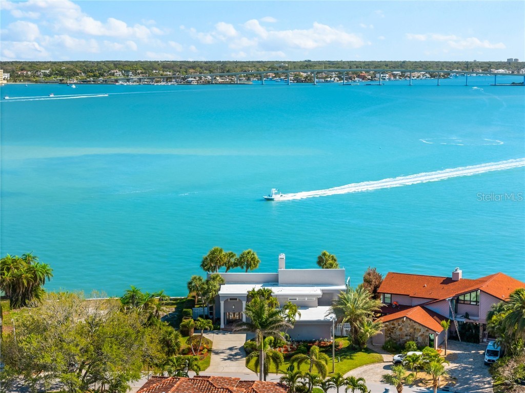 520 Belle Isle Avenue Belleair Beach FL 33786 TB8361999 image1