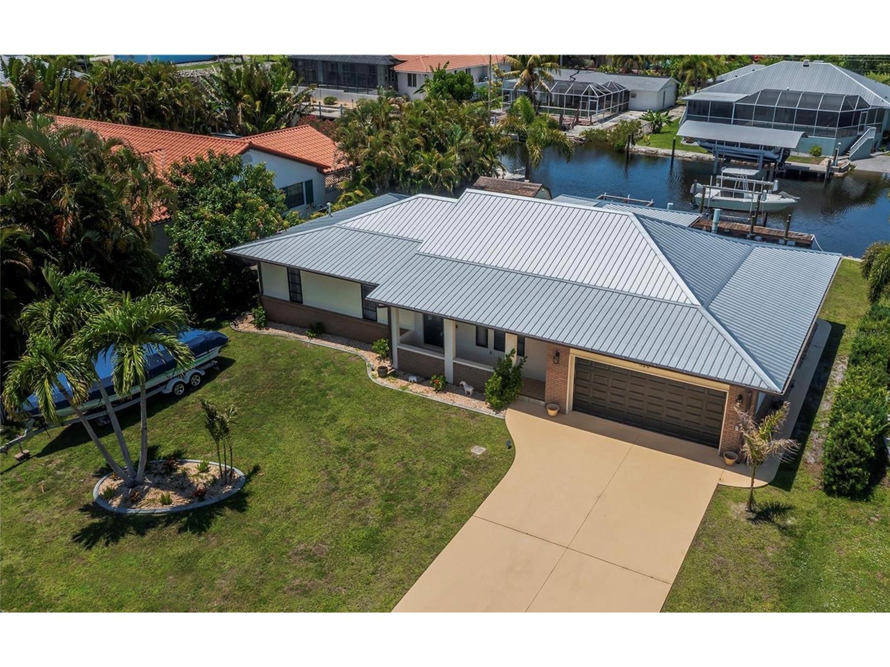 520 Boardman Drive Punta Gorda FL 33950 C7526575 image1