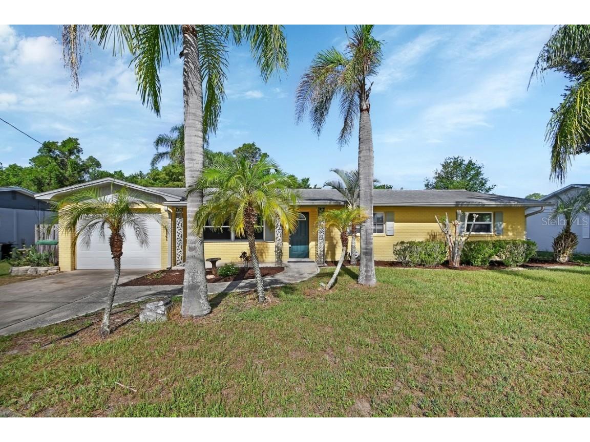 520 Camelia Lane Deland FL 32724 V4943983 image1