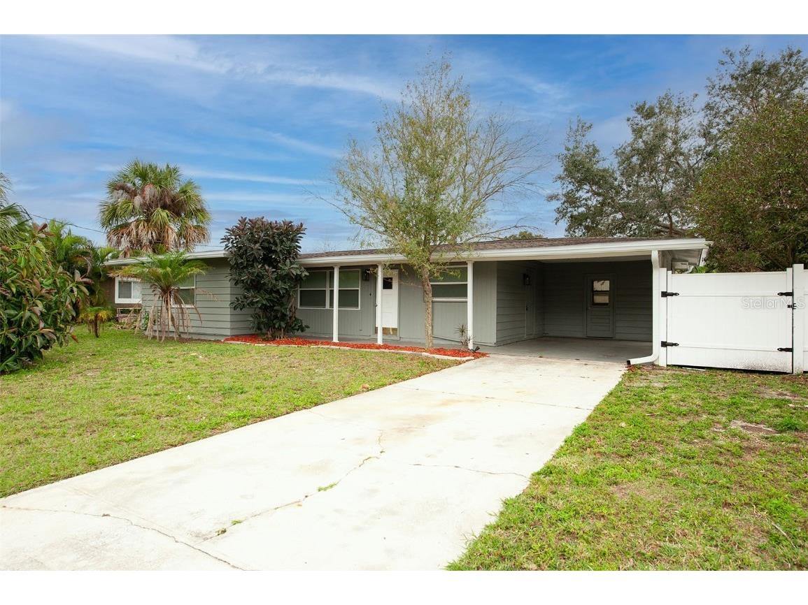 520 Fairfax Lane Apollo Beach FL 33572 O6172160 image1