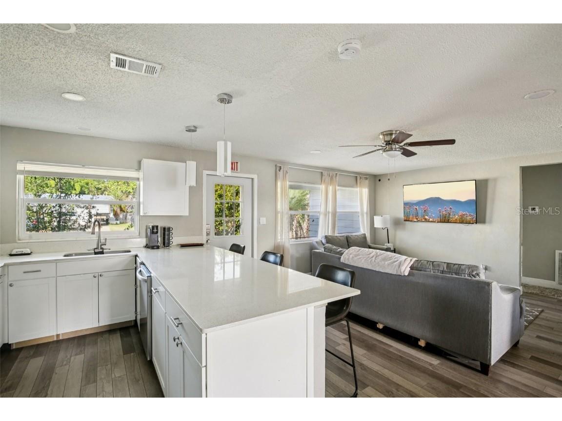 520 Fairfax Lane Apollo Beach FL 33572 TB8446097 image10