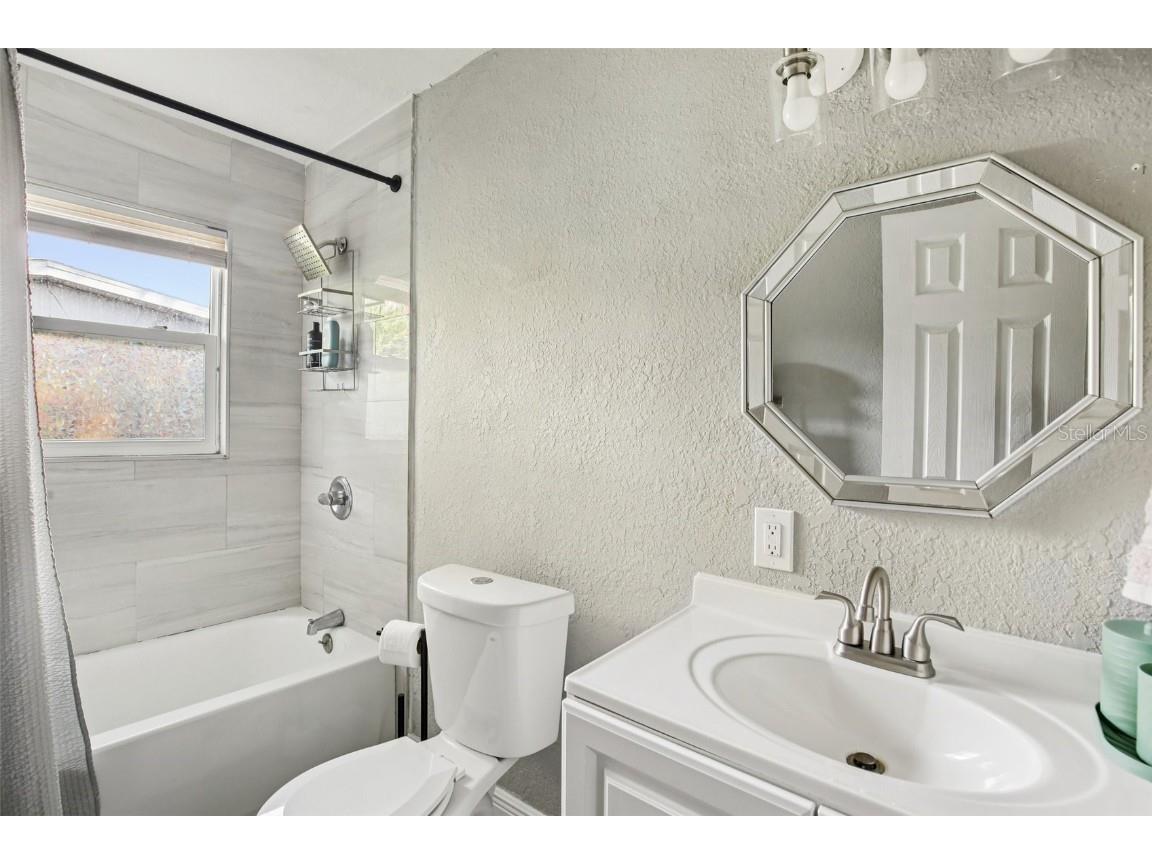 520 Fairfax Lane Apollo Beach FL 33572 TB8446097 image29