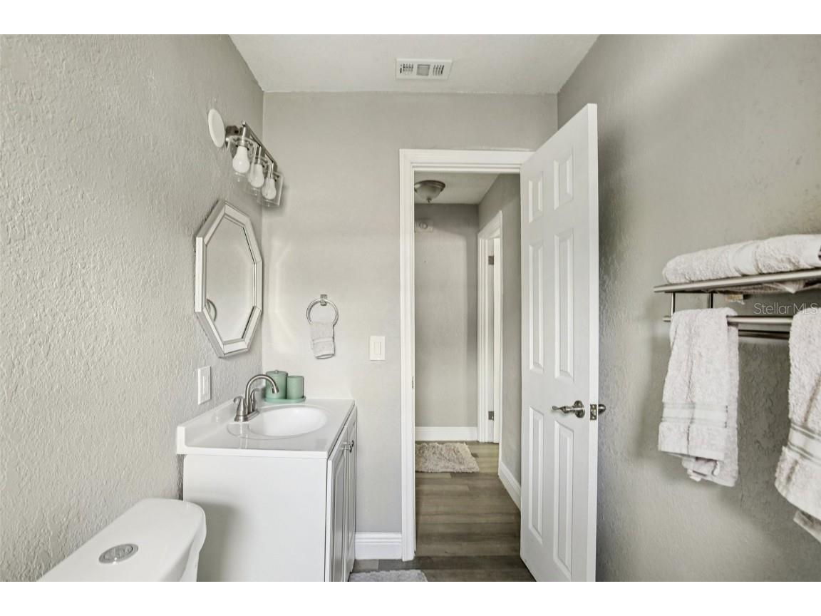 520 Fairfax Lane Apollo Beach FL 33572 TB8446097 image30