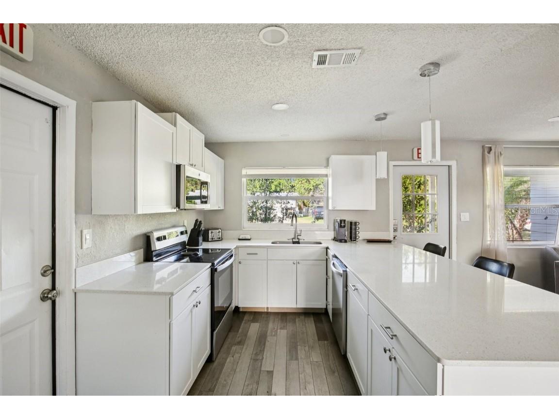 520 Fairfax Lane Apollo Beach FL 33572 TB8446097 image9