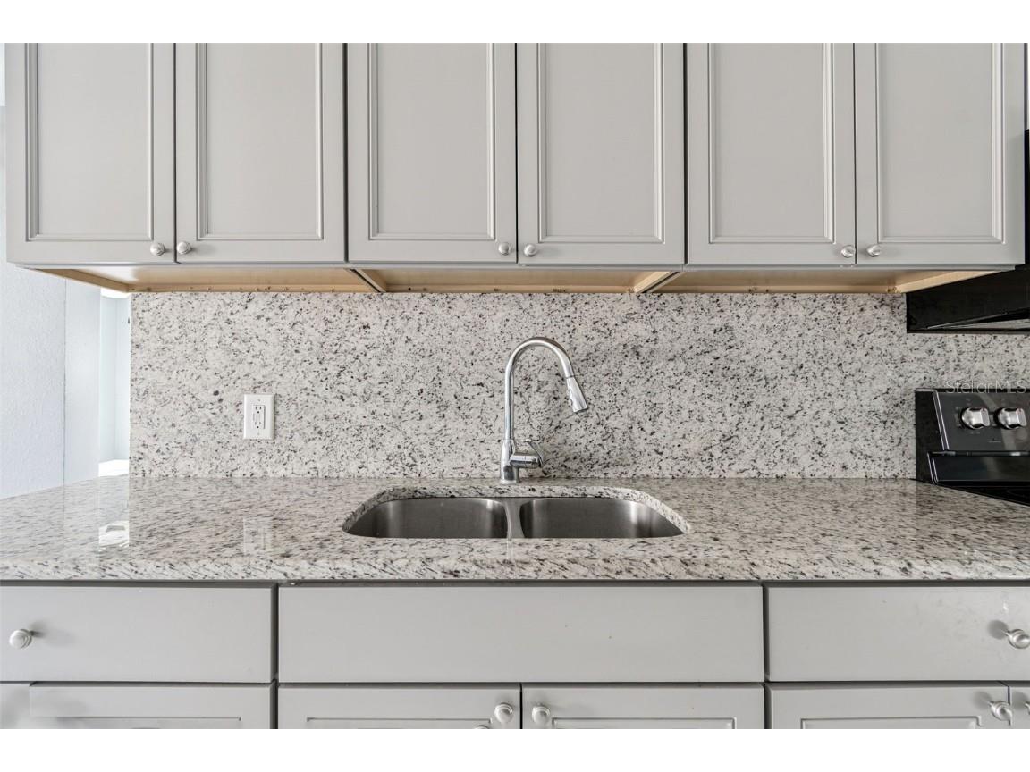 520 Freeport Avenue N Saint Petersburg FL 33702 TB8454353 image13