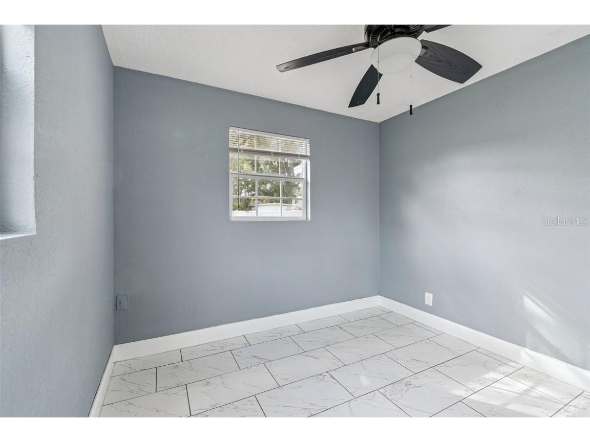 520 Freeport Avenue N Saint Petersburg FL 33702 TB8454353 image16