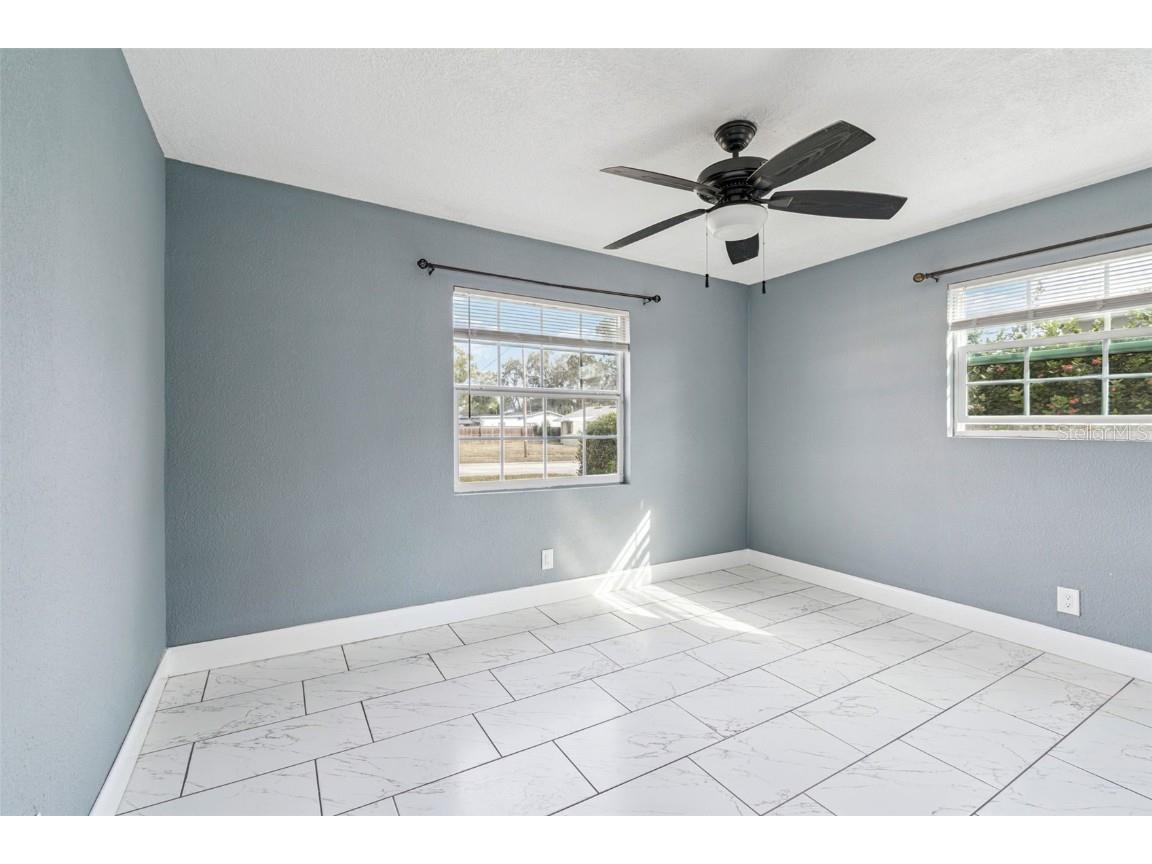 520 Freeport Avenue N Saint Petersburg FL 33702 TB8454353 image18