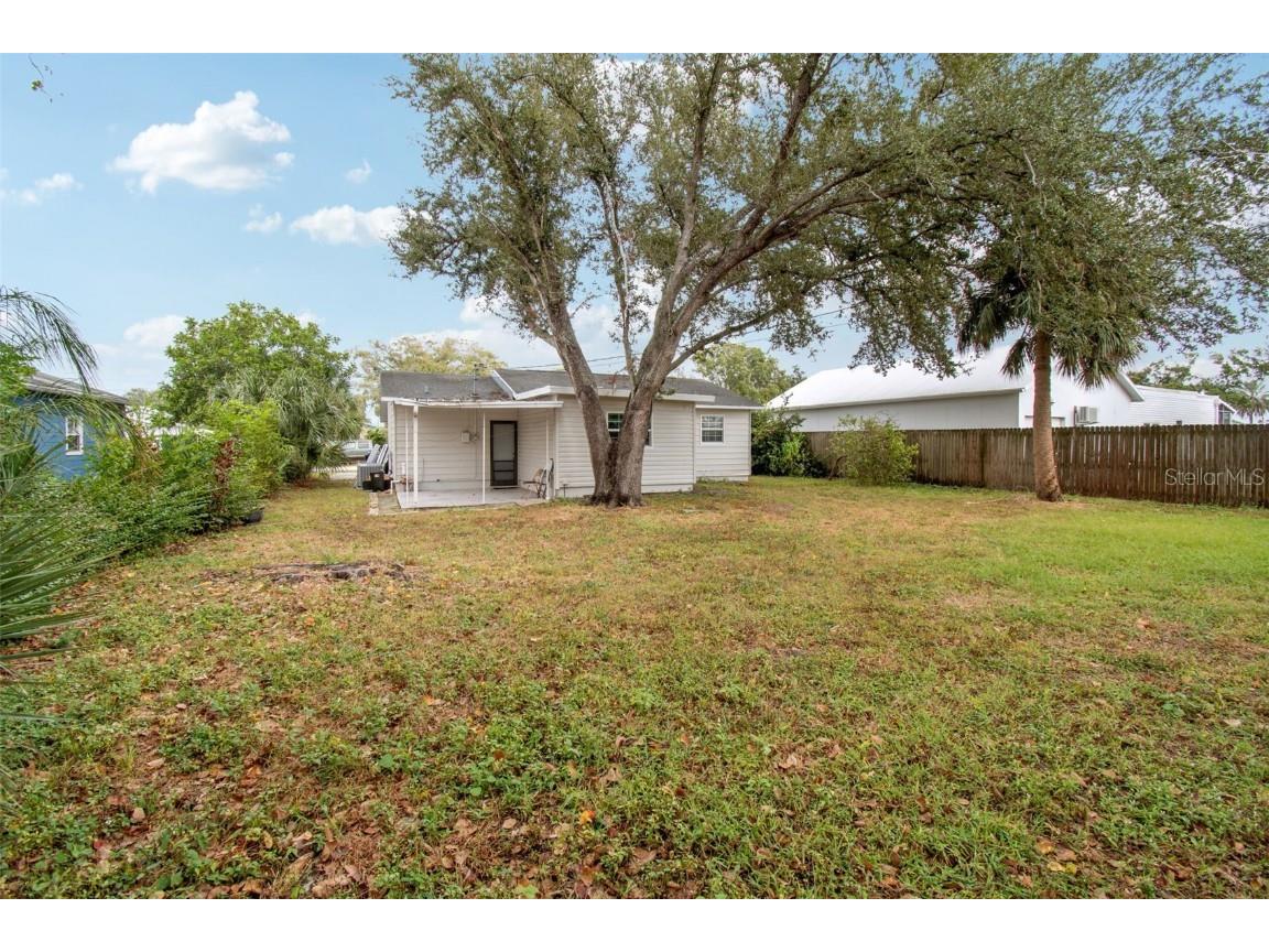 520 Freeport Avenue N Saint Petersburg FL 33702 TB8454353 image35