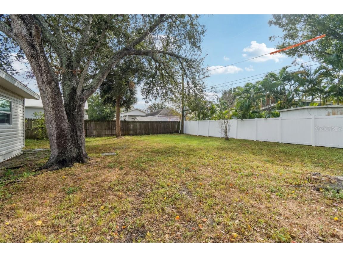 520 Freeport Avenue N Saint Petersburg FL 33702 TB8454353 image37