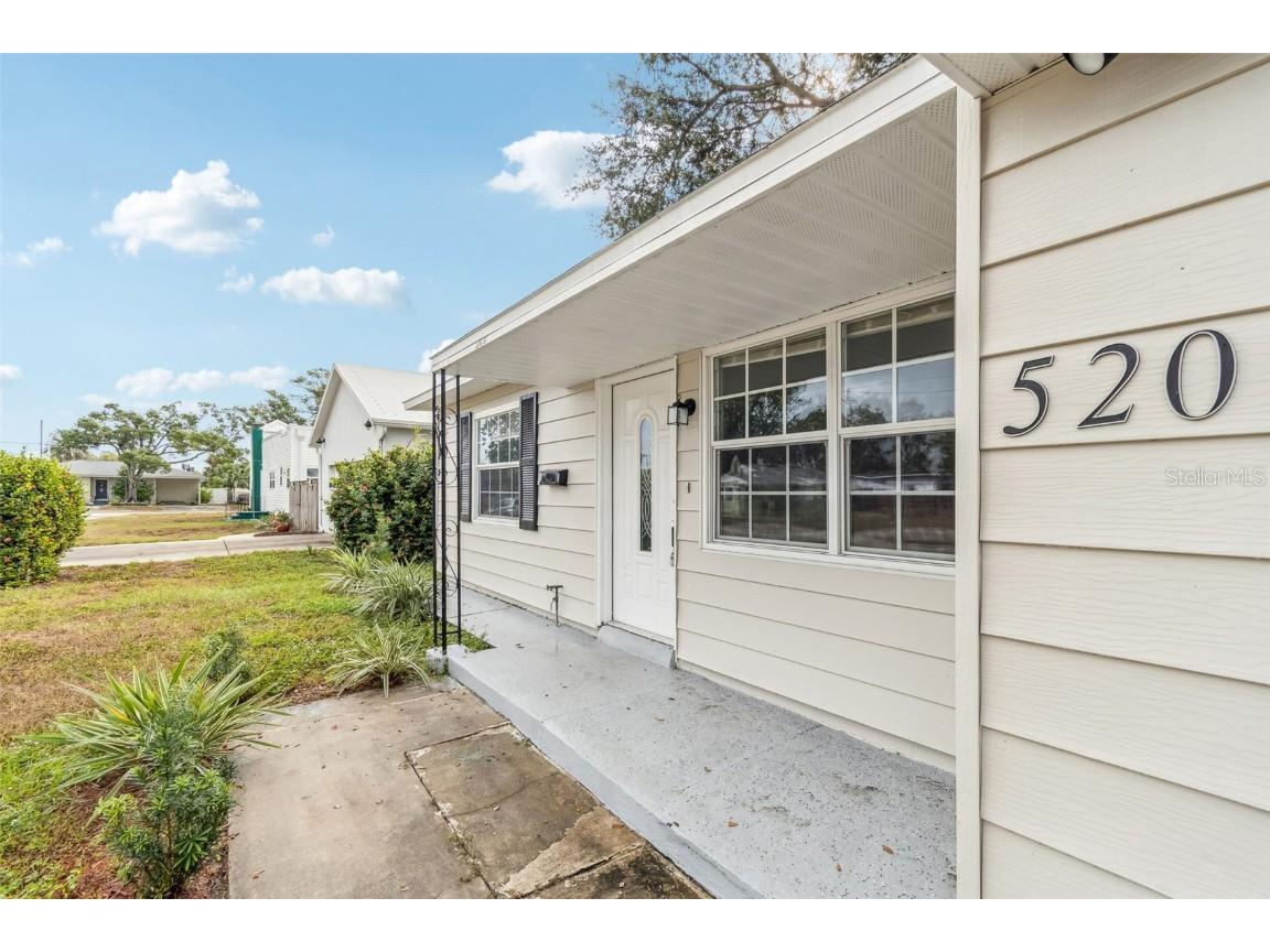 520 Freeport Avenue N Saint Petersburg FL 33702 TB8454353 image4