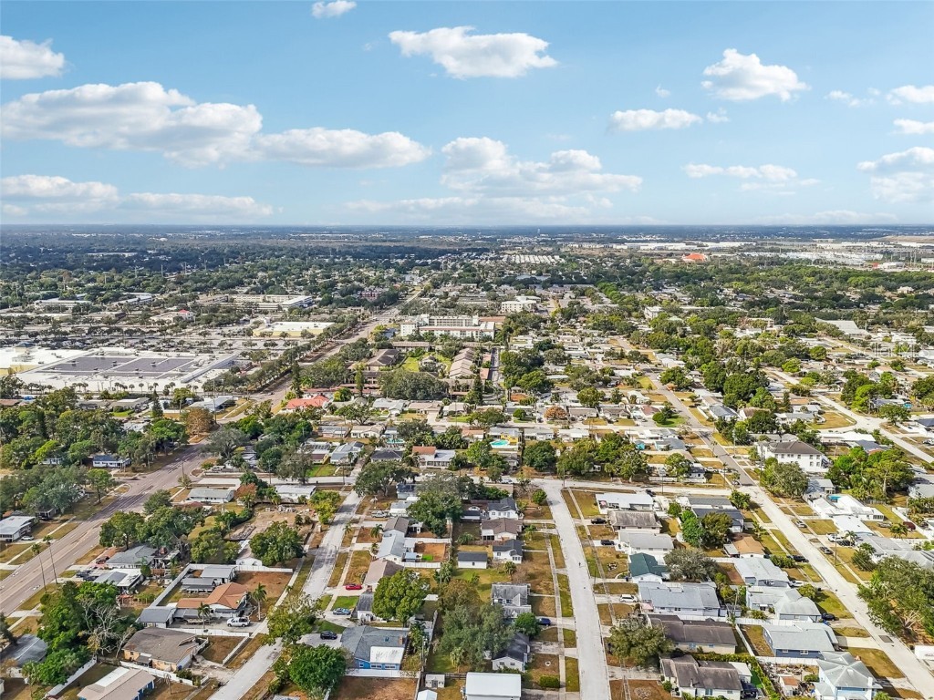 520 Freeport Avenue N Saint Petersburg FL 33702 TB8454353 image42