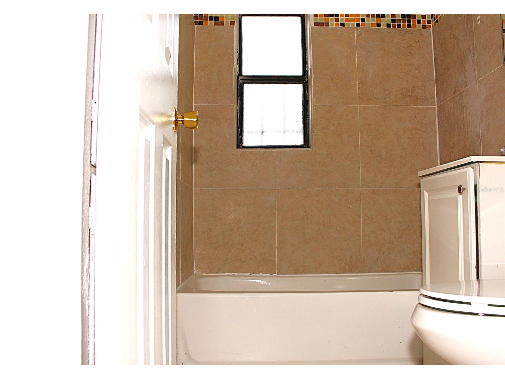 520 Hacienda Court Orlando FL 32809 O6404953 image15