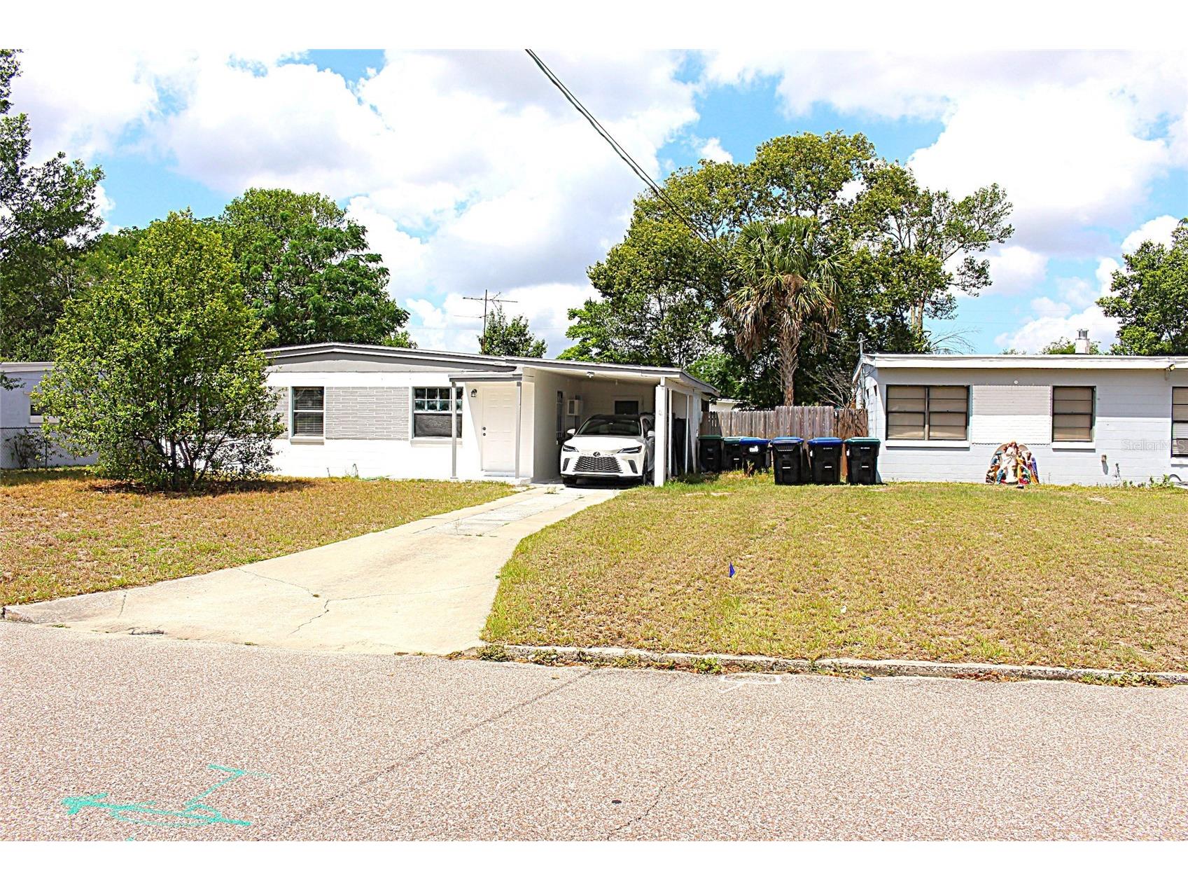 520 Hacienda Court Orlando FL 32809 O6404953 image2