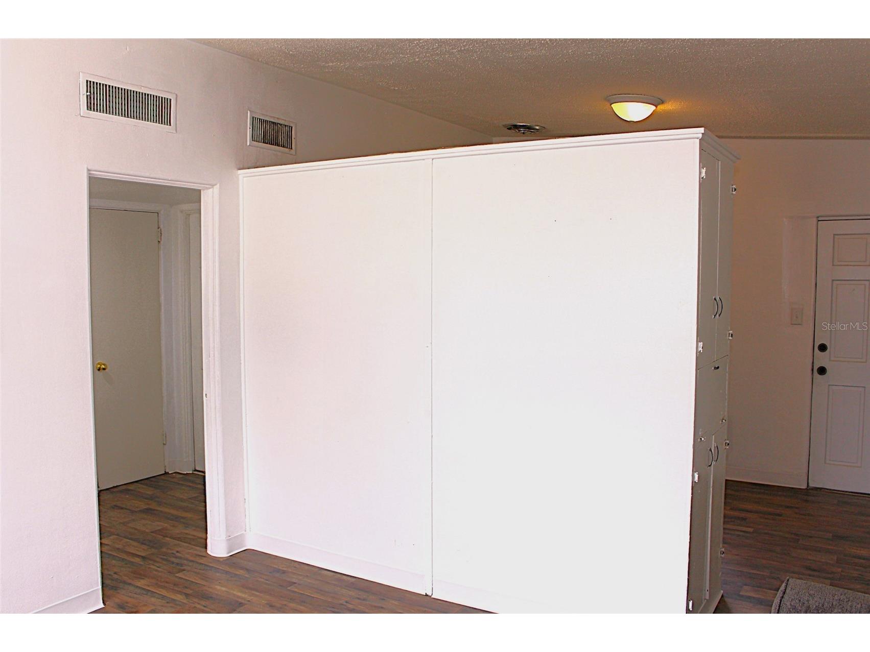 520 Hacienda Court Orlando FL 32809 O6404953 image7
