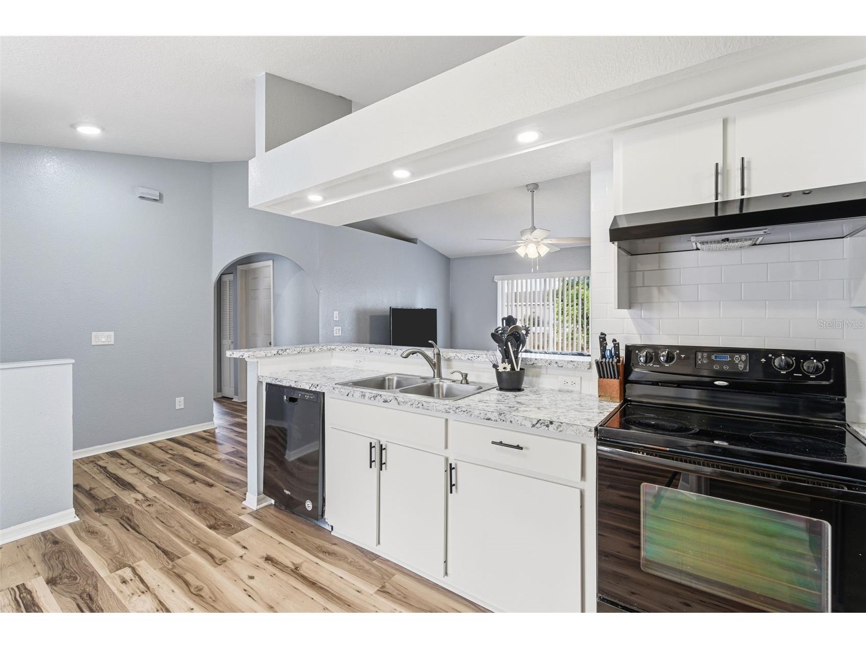 520 Meridan Avenue NW Port Charlotte FL 33952 C7519579 image8