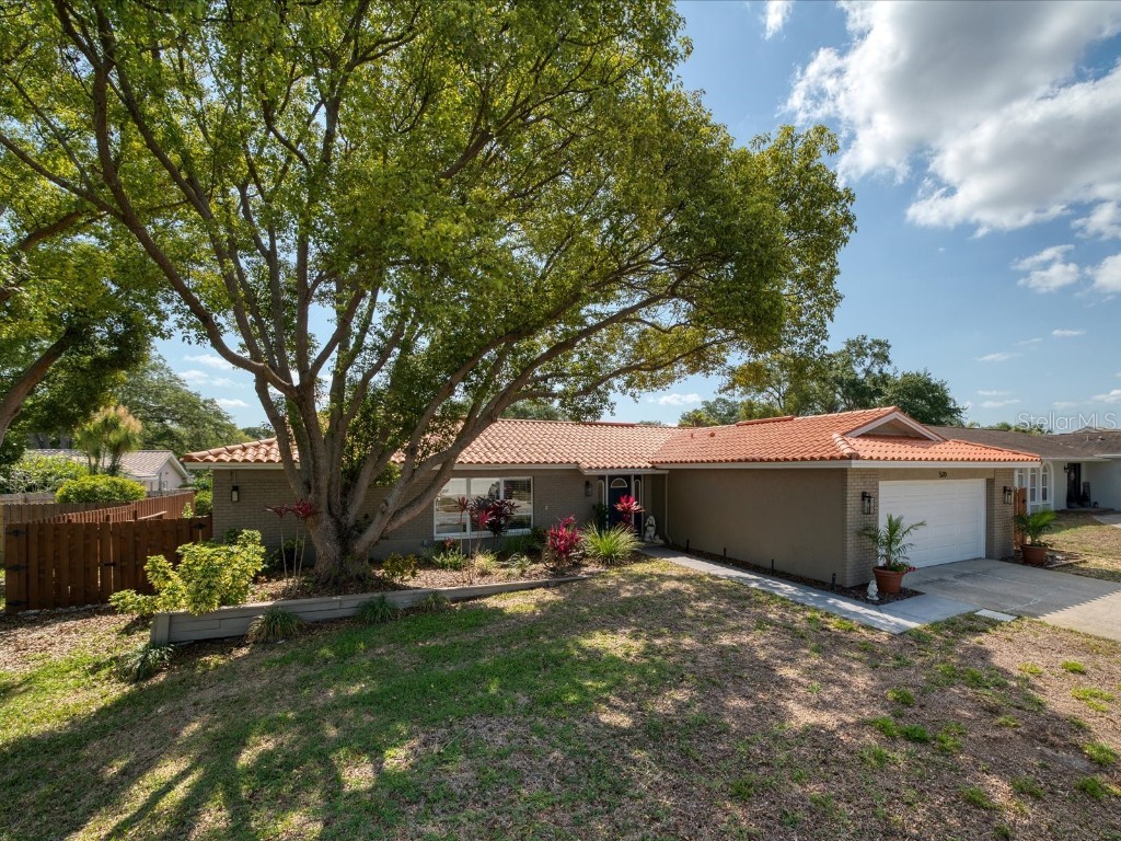 520 Plover Place Palm Harbor FL 34683 U8200392 image1