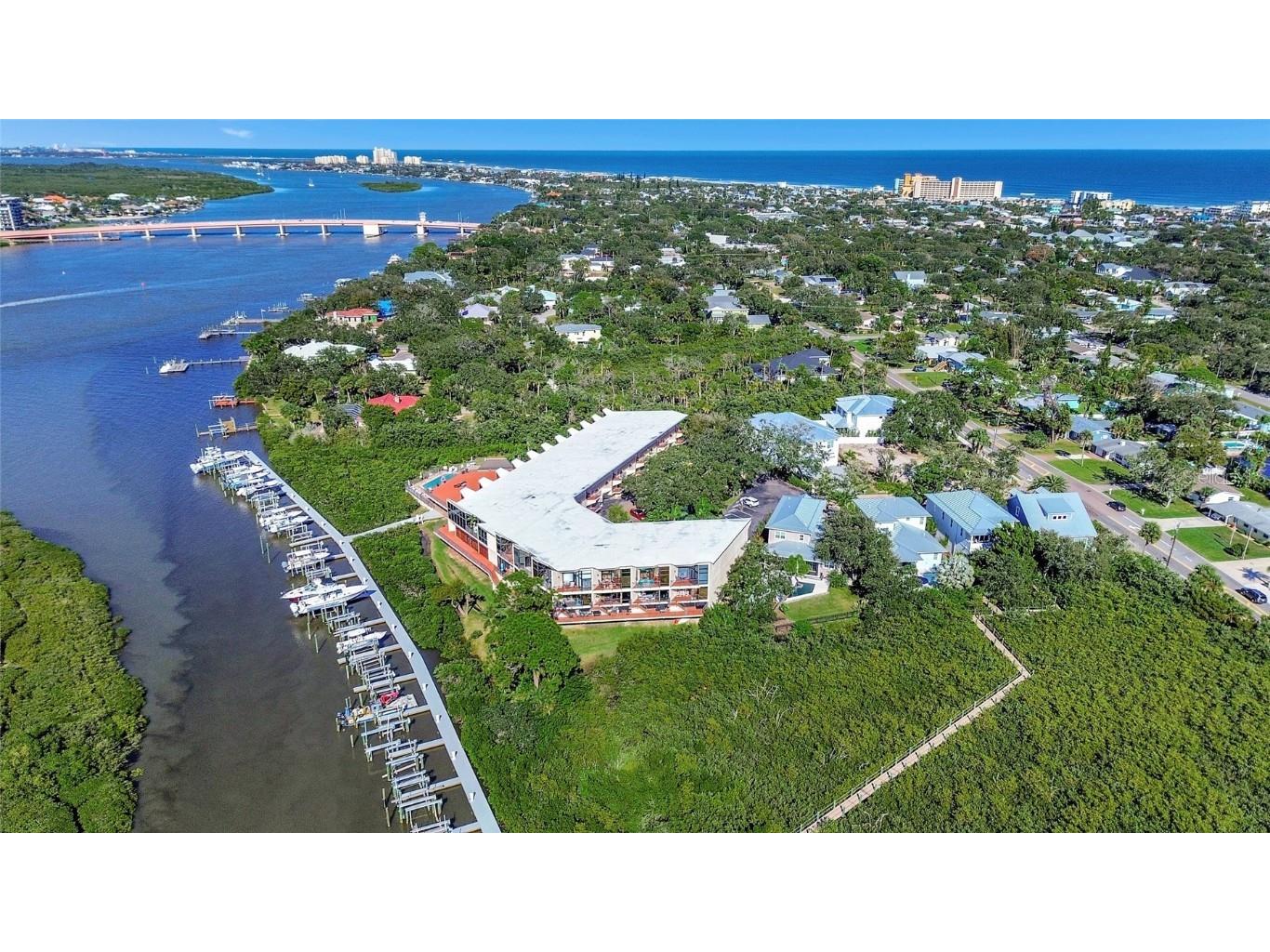 520 S Peninsula Avenue #2D1 New Smyrna Beach FL 32169 O6167740 image1