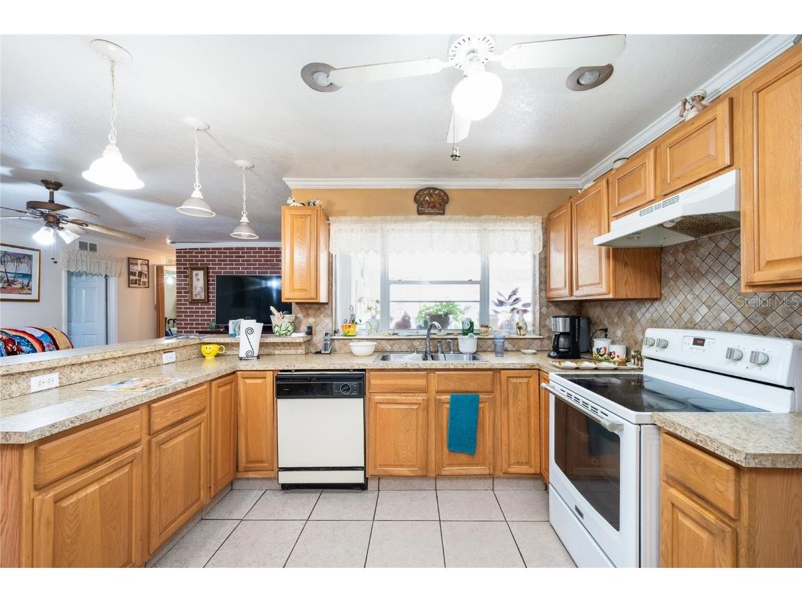 520 San Sebastian Prado Altamonte Springs FL 32714 V4945605 image5