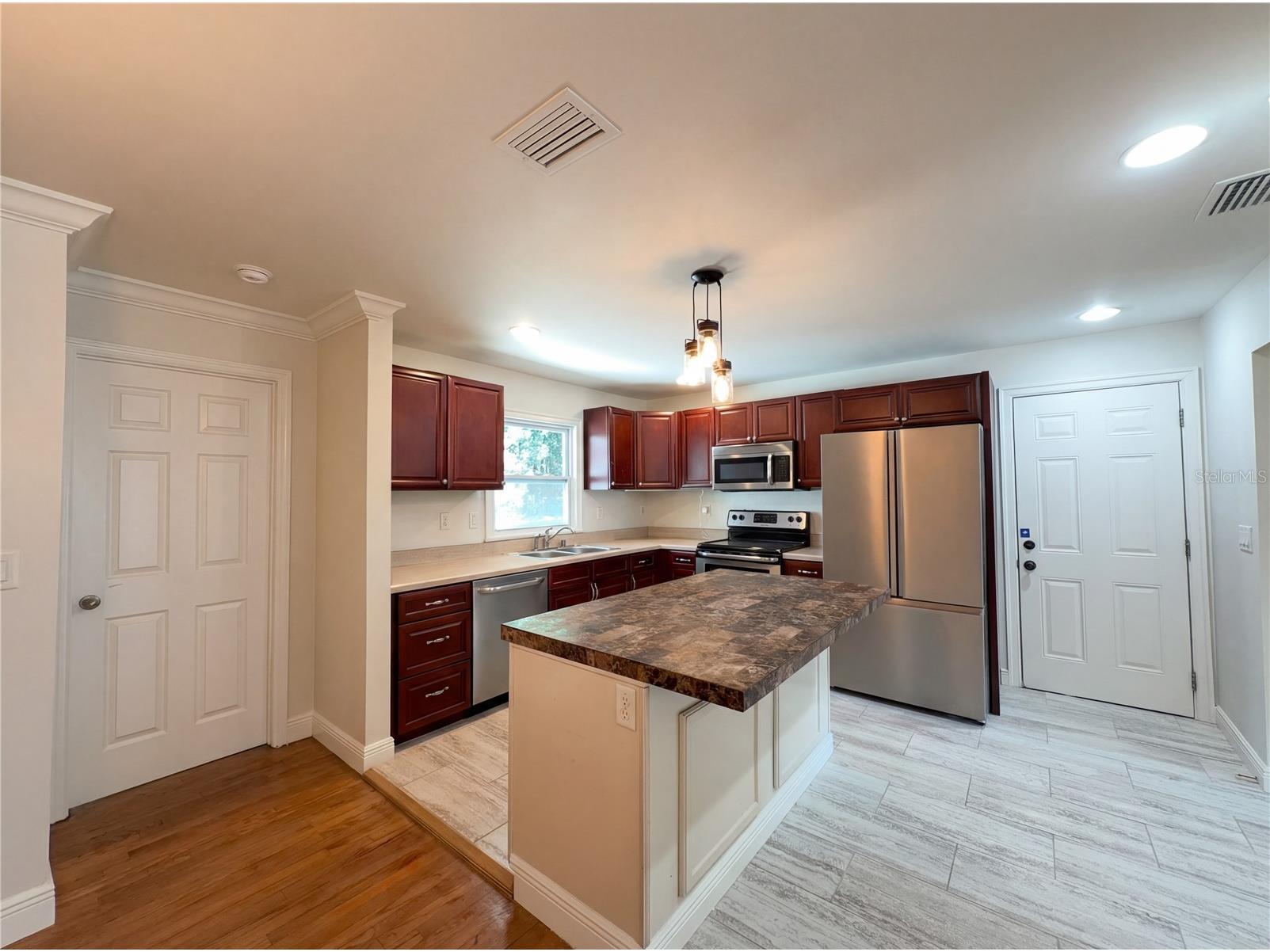 520 Sumner Avenue Orange City FL 32763 O6386834 image2